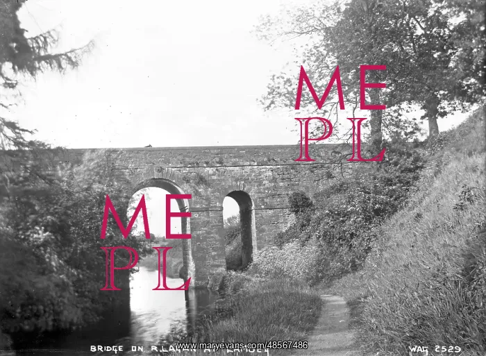 : Bridge on Lagan at Lambeg : Bridge on Lagan at Lambeg