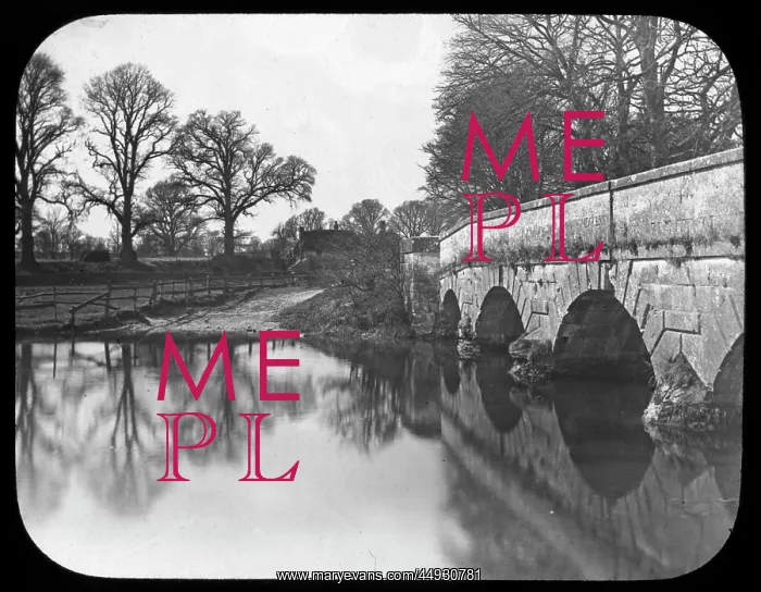 : Bridge, Wiltshire Avon : Bridge, Wiltshire Avon