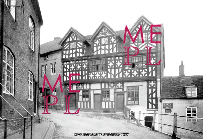  : Bridgnorth, Bishop Percy's House c1950