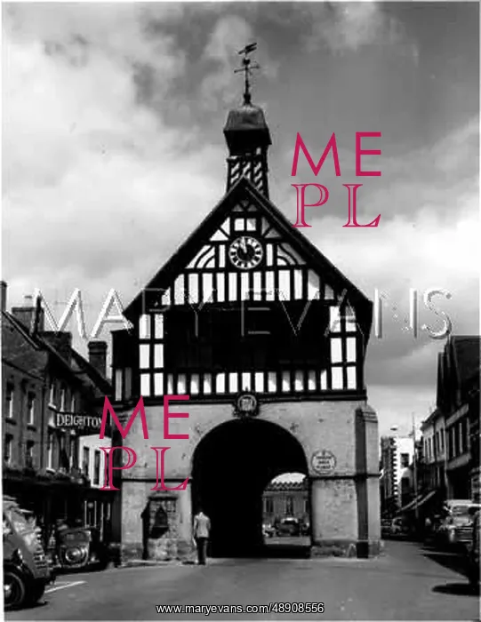 : BRIDGNORTH TOWN HALL : BRIDGNORTH TOWN HALL