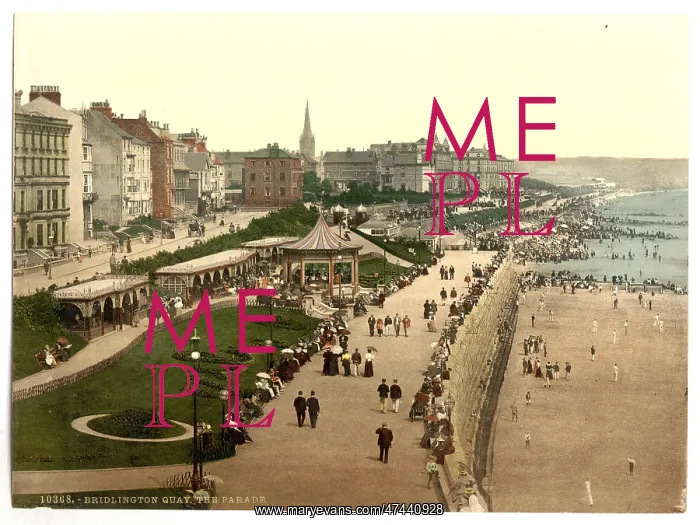  : Bridlington, the parade (i.e. promenade), Yorkshire, Englan