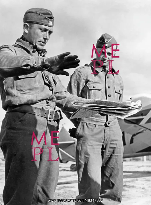 : Briefing at the Condor Legion in Spain, 1939 : Briefing at the Condor Legion in Spain, 1939