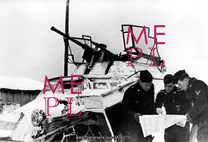 : Briefing on the Eastern Front, 1943 : Briefing on the Eastern Front, 1943
