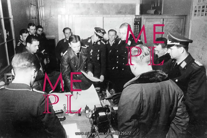 : Briefing for a German fighter squadron, 1940 : Briefing for a German fighter squadron, 1940
