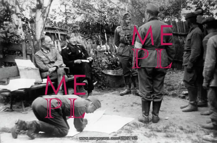 : Briefing of officers of the Wehrmacht on the Eastern Front : Briefing of officers of the Wehrmacht on the Eastern Front