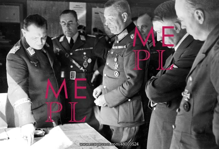 : Briefing session during the Polish campaign : Briefing session during the Polish campaign