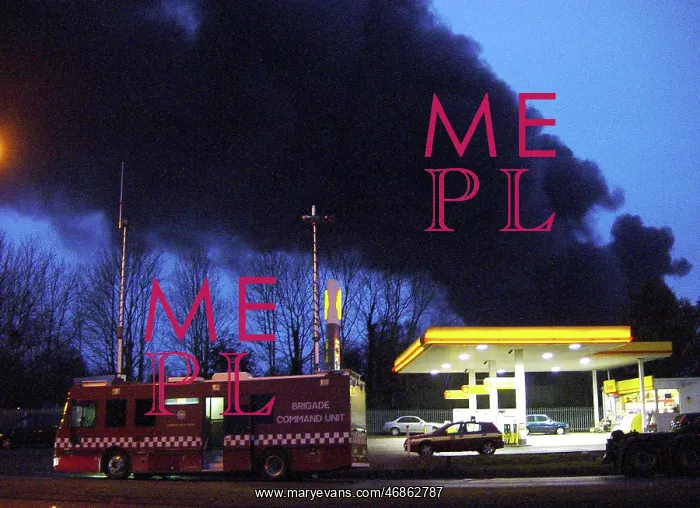 : Brigade Command Unit at the scene of oil refinery fire : Brigade Command Unit at the scene of oil refinery fire