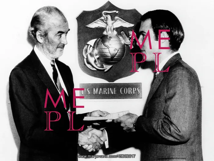 : Brigadier General Jimmy Stewart, shaking ? : Brigadier General Jimmy Stewart, shaking ?