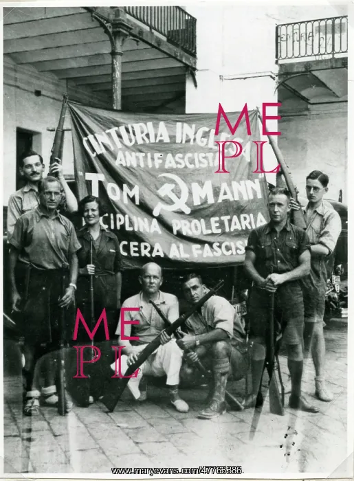 : Brigadiers with Tom Mann banner : Brigadiers with Tom Mann banner