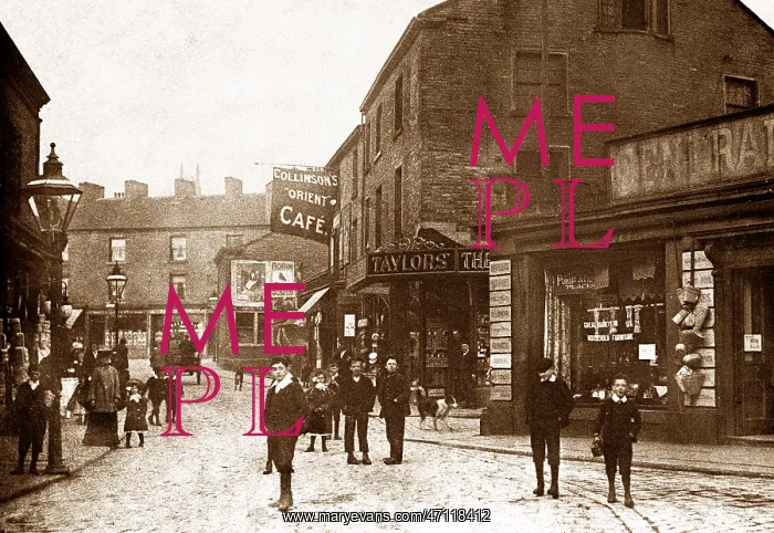  : Brighouse Briggate early 1900s