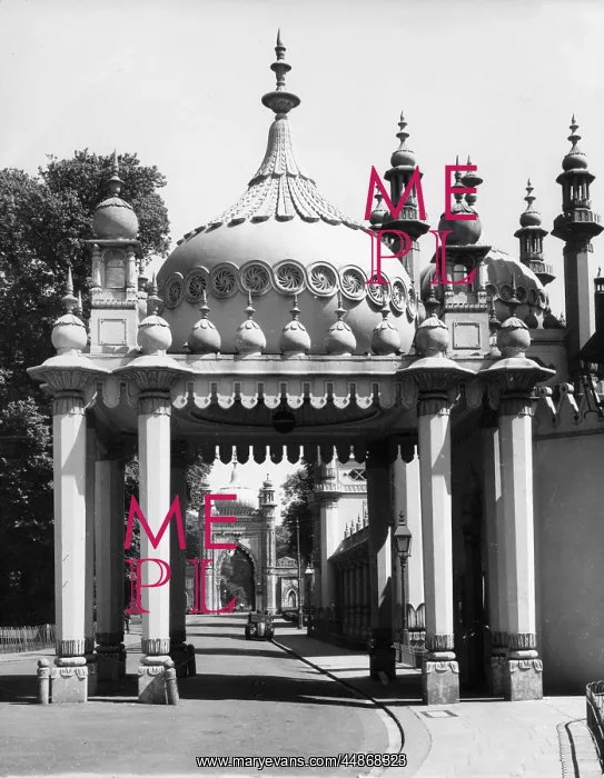 : BRIGHTON PAVILION : BRIGHTON PAVILION