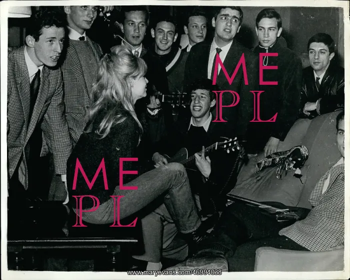 : Brigitte Bardot, French actress, with student fans, Florence : Brigitte Bardot, French actress, with student fans, Florence
