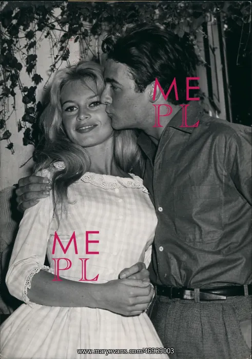 : Brigitte Bardot and Jacques Charrier get married : Brigitte Bardot and Jacques Charrier get married