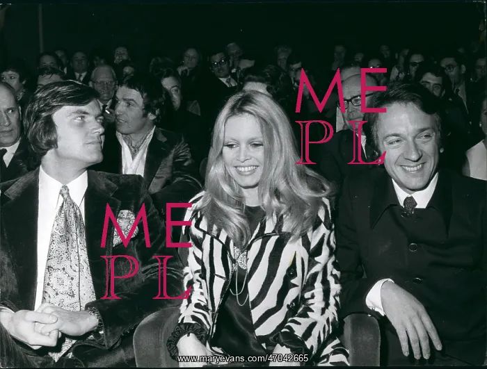 : Brigitte Bardot and Jean-Pierre Cassel, Paris : Brigitte Bardot and Jean-Pierre Cassel, Paris