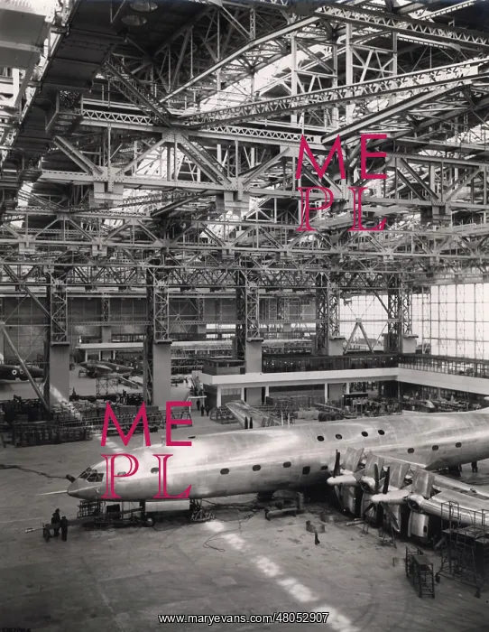 : The Bristol Brabazon under construction at Filton : The Bristol Brabazon under construction at Filton
