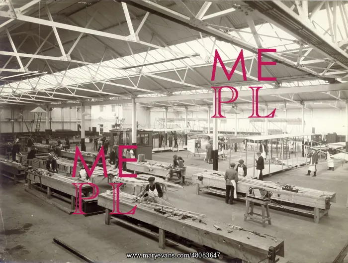: The Bristol Erecting Shop in 1910 : The Bristol Erecting Shop in 1910