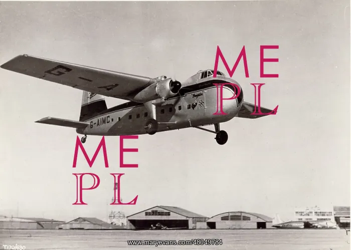 : Bristol Freighter IA G-AIMC taking off from Sydney : Bristol Freighter IA G-AIMC taking off from Sydney