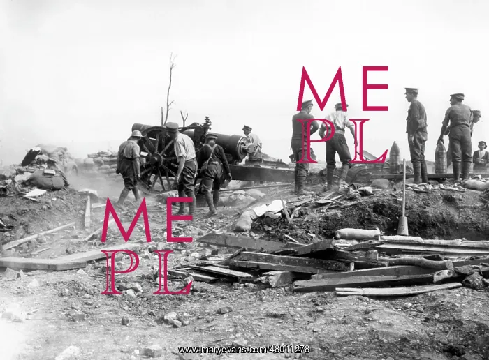 : British 8 inch Howitzer in action, Longueval, France, WW1 : British 8 inch Howitzer in action, Longueval, France, WW1