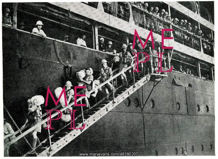 : British airmen arrive in Middle East, WW2 : British airmen arrive in Middle East, WW2