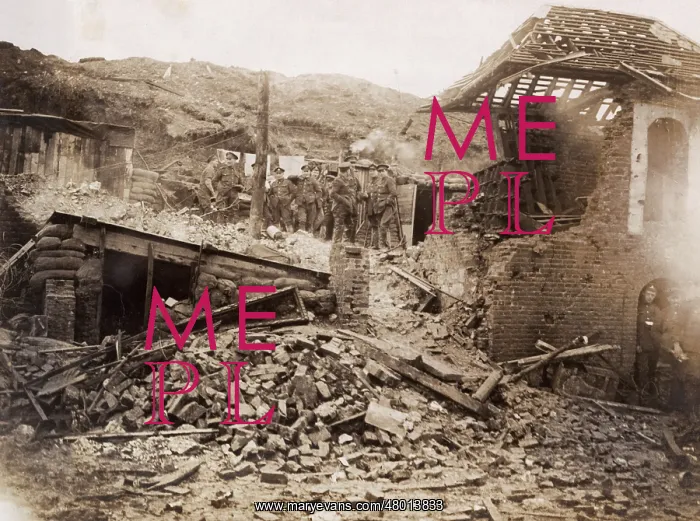 : British artillerymen outside a dugout, Western Front, WW1 : British artillerymen outside a dugout, Western Front, WW1