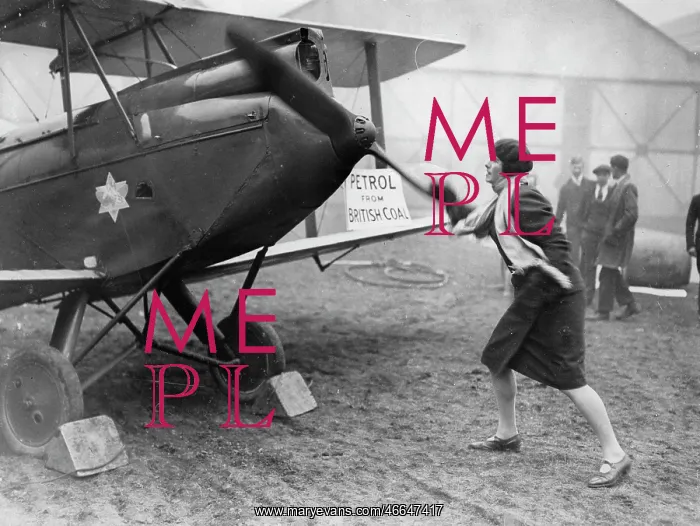 : The british aviatrix Winifred Evelyn : The british aviatrix Winifred Evelyn