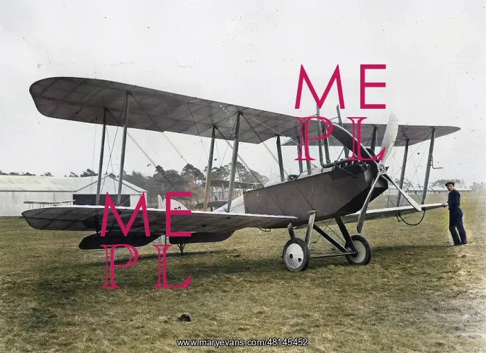 : British BE2C biplane on an airfield, WW1 : British BE2C biplane on an airfield, WW1