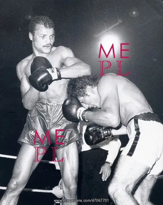: British Boxer John Conteh : British Boxer John Conteh