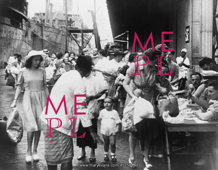 : British colonial women and children evacuated : British colonial women and children evacuated