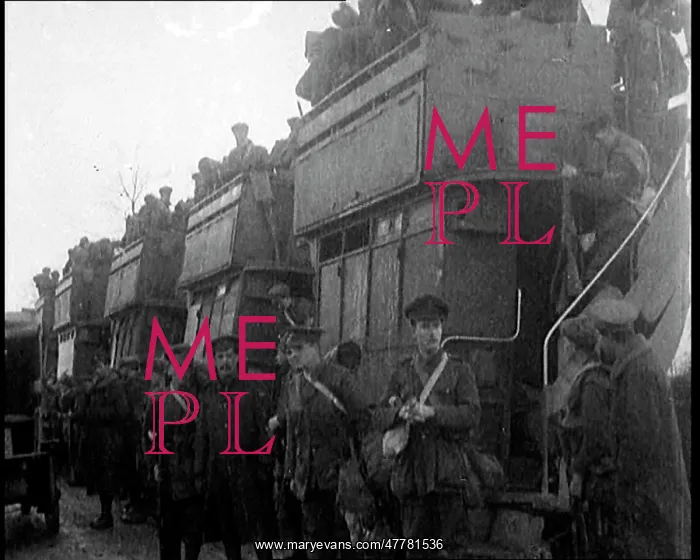 : British Expeditionary Force Soldiers Disembarking : British Expeditionary Force Soldiers Disembarking