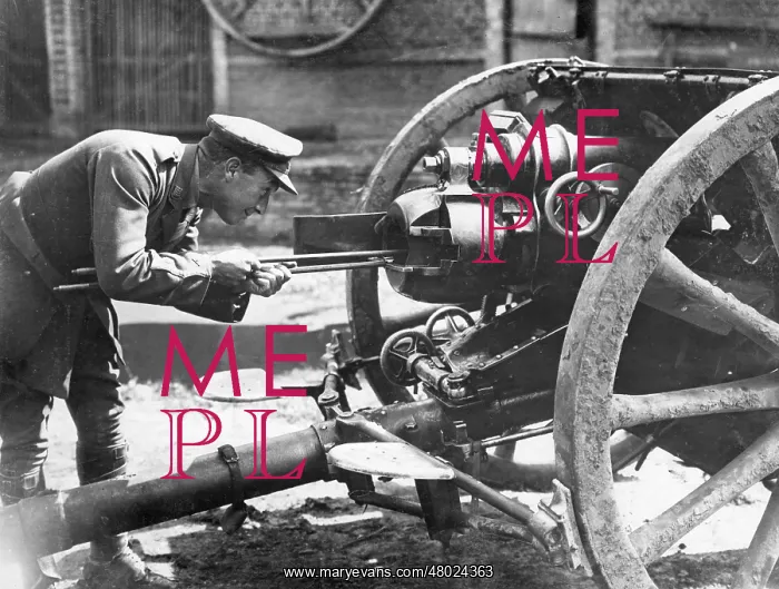 : British gun repair, ordnance workshop, WW1 : British gun repair, ordnance workshop, WW1