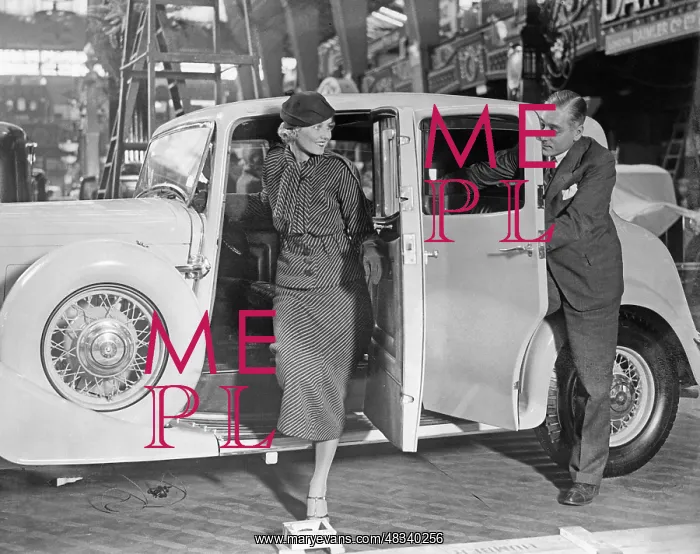 : British International Motor Show, 1933 : British International Motor Show, 1933