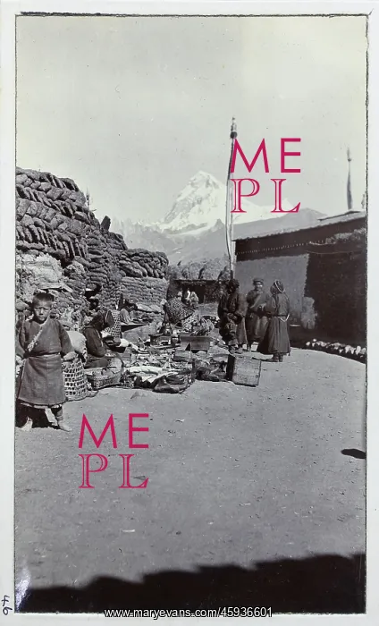 : British Military Campaign to Tibet - Phari bazaar : British Military Campaign to Tibet - Phari bazaar