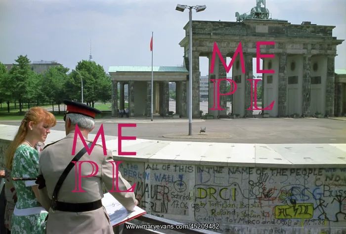 : Sarah. British military governor of Berlin, Robert Corbett, shows Berlin Wall : Sarah. British military governor of Berlin, Robert Corbett, shows Berlin Wall