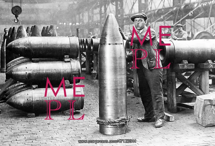  : British Munitions factory during WW1