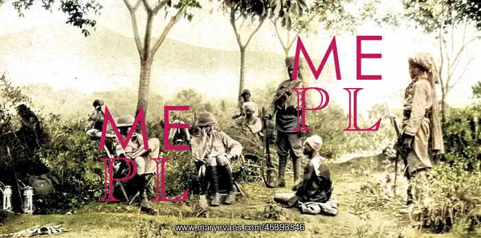 : British Officers interrogating a prisoner, East Africa 1916 : British Officers interrogating a prisoner, East Africa 1916