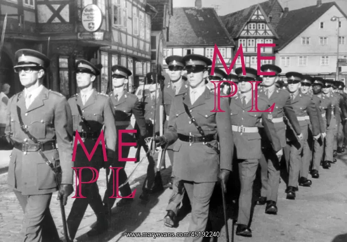 : British parade in Celle : British parade in Celle