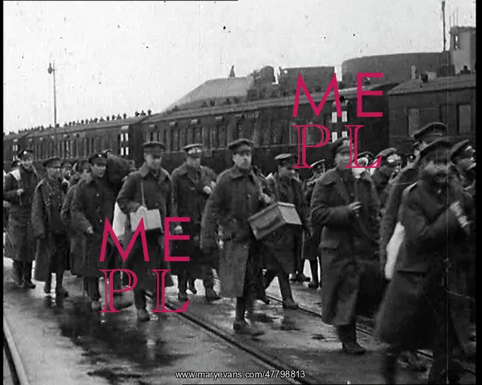 : Former British Prisoners Of War Returning Home : Former British Prisoners Of War Returning Home