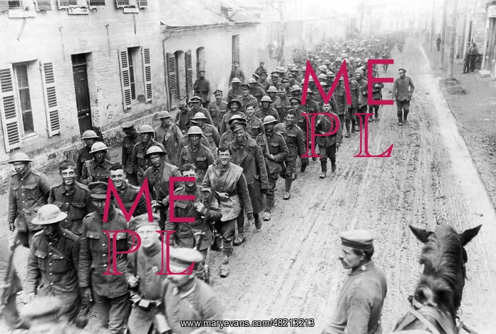 : British prisoners at the Western Front, 1918 : British prisoners at the Western Front, 1918