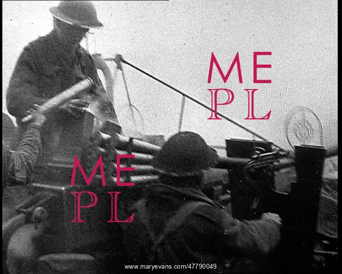 : British Repeating Artillery Gun Firing During : British Repeating Artillery Gun Firing During