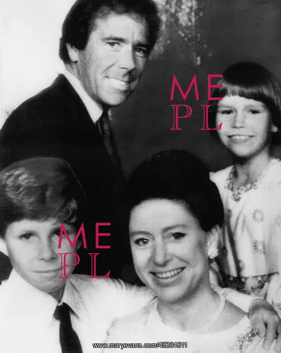 : British Royal Family. Front, from left: ? : British Royal Family. Front, from left: ?