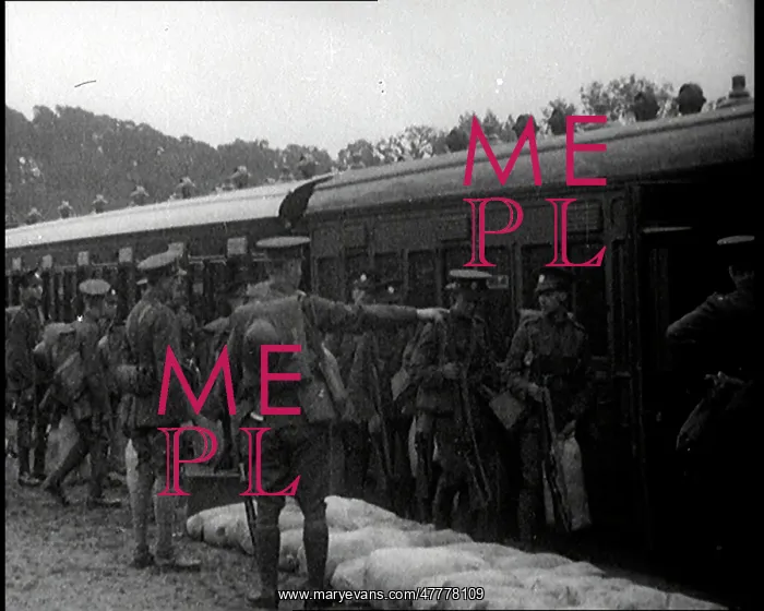 : British Soldiers Embarking on a Train : British Soldiers Embarking on a Train