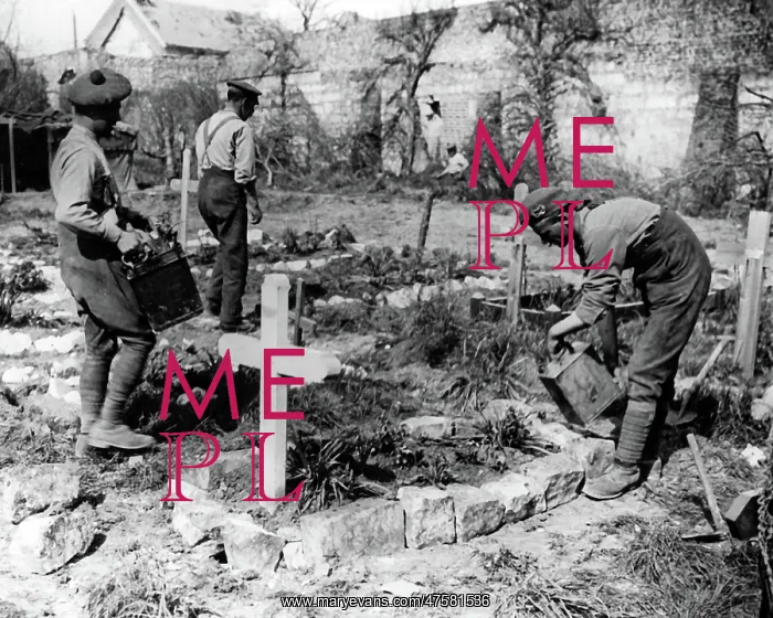 : British soldiers tending graves, Western Front, WW1 : British soldiers tending graves, Western Front, WW1