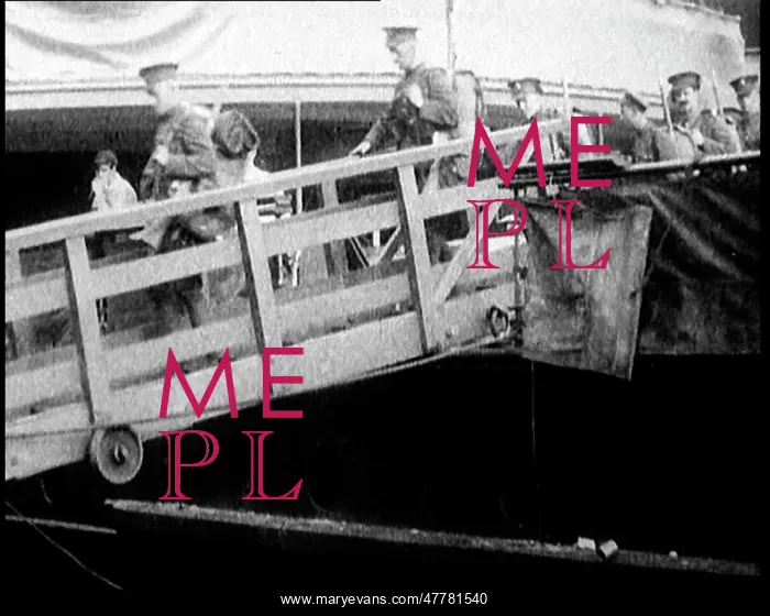 : British Soldiers Walking Down the Gangplank : British Soldiers Walking Down the Gangplank