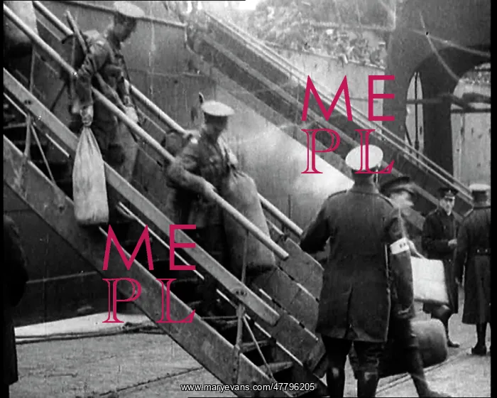 : British Soldiers Walking Down the Gangplank : British Soldiers Walking Down the Gangplank