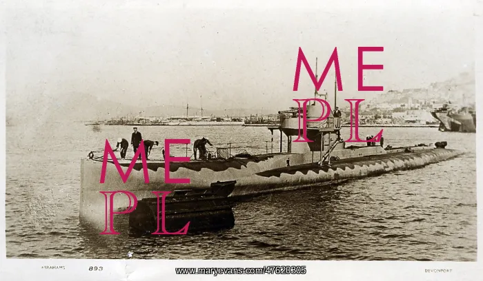  : British submarine HMS J1, WW1