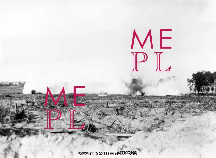 : British tanks under German fire, WW1 : British tanks under German fire, WW1