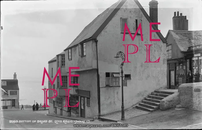 : Bottom of Broad Street, Lyme Regis : Bottom of Broad Street, Lyme Regis