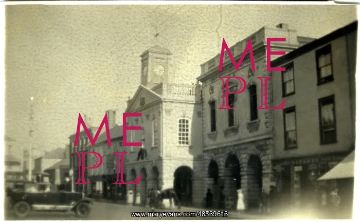 : Broad Street, South Molton, Devon : Broad Street, South Molton, Devon