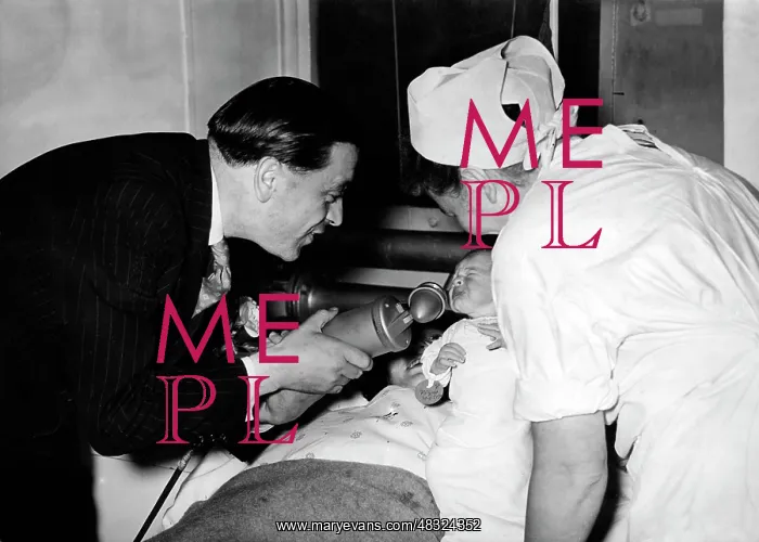 : Broadcast for a father at the front, 1941 : Broadcast for a father at the front, 1941