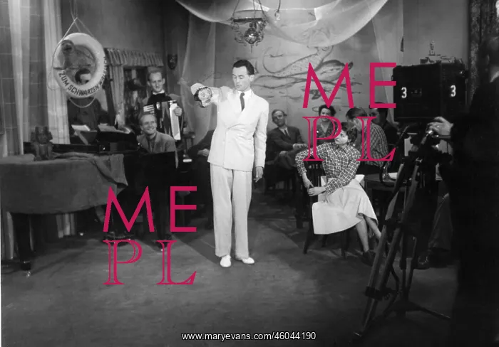 : broadcast, television, studios, recording a show : broadcast, television, studios, recording a show